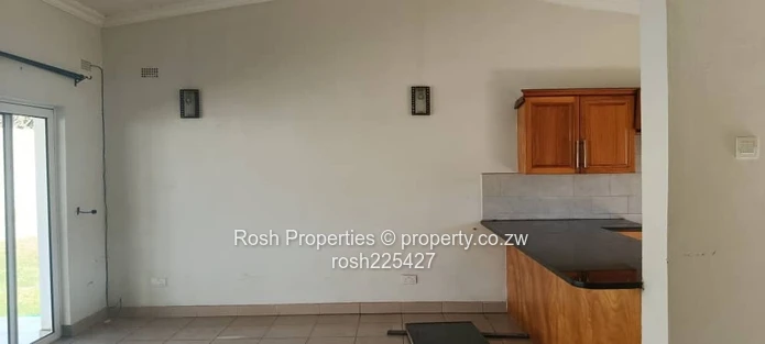 **Charming 2-Bedroom Garden Flat with Borehole in Mabelreign**
